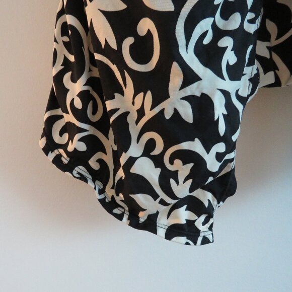MIRACLESUIT Black and White Flyaway Swim Tankini in Love Scroll Knot - Size US 8 - Picture 4 of 13